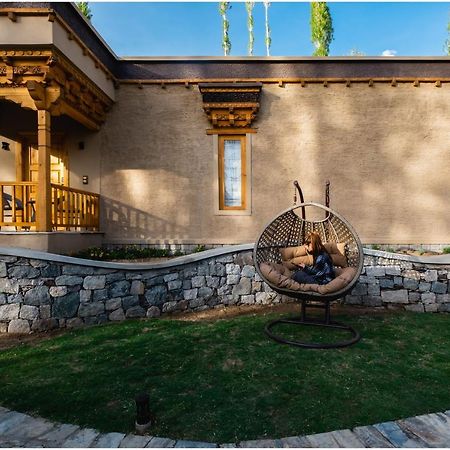 Essence At Ladakh Hotel เลห์ ภายนอก รูปภาพ