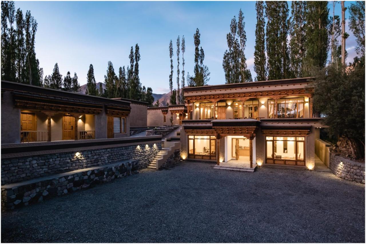 Essence At Ladakh Hotel เลห์ ภายนอก รูปภาพ