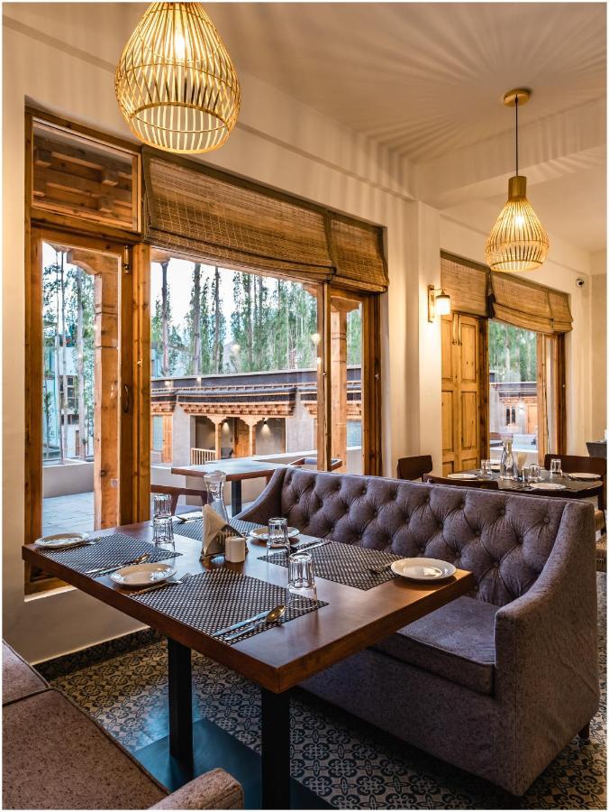Essence At Ladakh Hotel เลห์ ภายนอก รูปภาพ